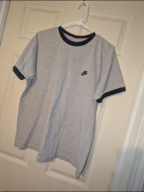 Nike Men’s Light Gray Ringer Tee with Black Trim